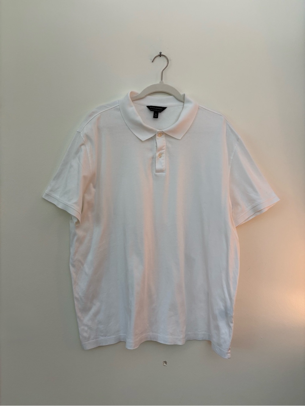 Banana Republic Men's White Polo Shirt
